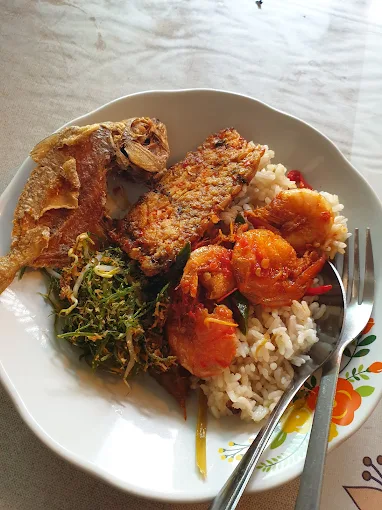 masakannya khas kota Cilegon dan enak